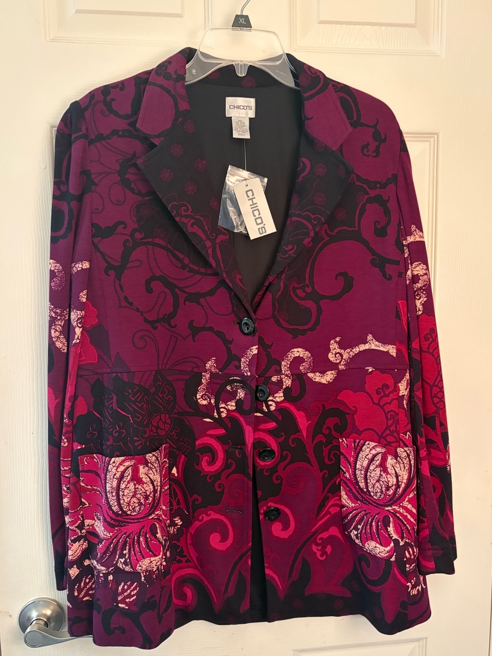 Size 2 (12/14) Chico's Women's Magenta & Black Patterned Blazer Jacket